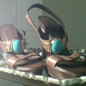 (BCBG  size 10) (GUESS size 10)(Eyewear GUCCI)